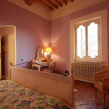 Bed & Breakfast Gocce Di Camarzano Collegiglioni