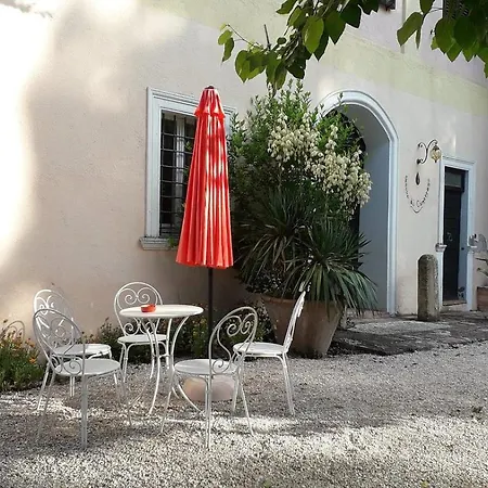 Gocce Di Camarzano Collegiglioni