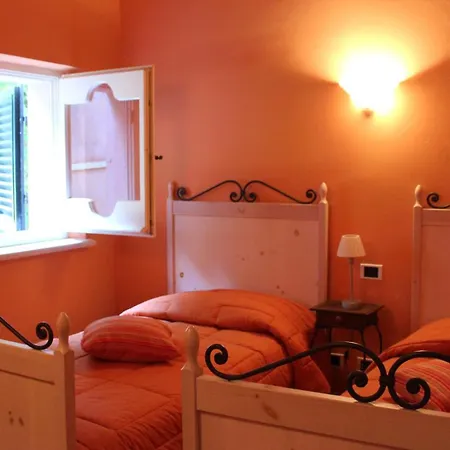 Gocce Di Camarzano Bed & Breakfast *